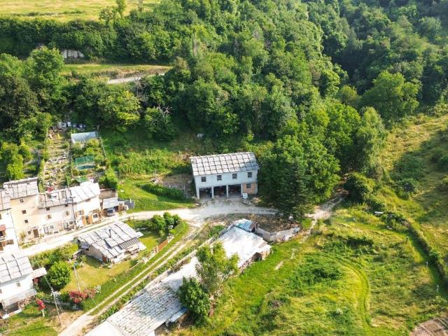Villa Indipendente in vendita a Sant'anna D'alfaedo, Veneto