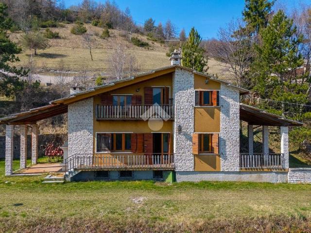 Villa Indipendente in vendita a Sant'anna D'alfaedo, Veneto