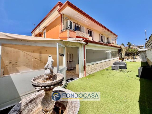 Villa Indipendente in vendita a Sant'antimo, Campania
