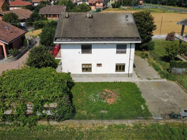 Villa Indipendente in vendita a Sant'Antonino di Susa, Torino