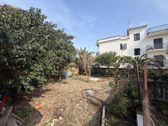Villa Indipendente in vendita a Sant'antonio Abate, Campania
