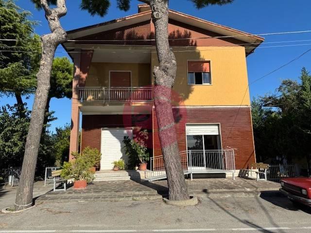 Villa Indipendente in vendita a Unione di comuni Valmarecchia, Santarcangelo Di