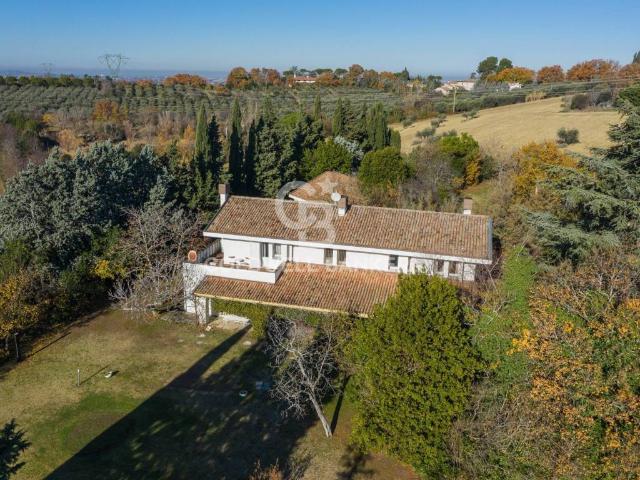 Villa Indipendente in vendita a Unione di comuni Valmarecchia, Santarcangelo Di