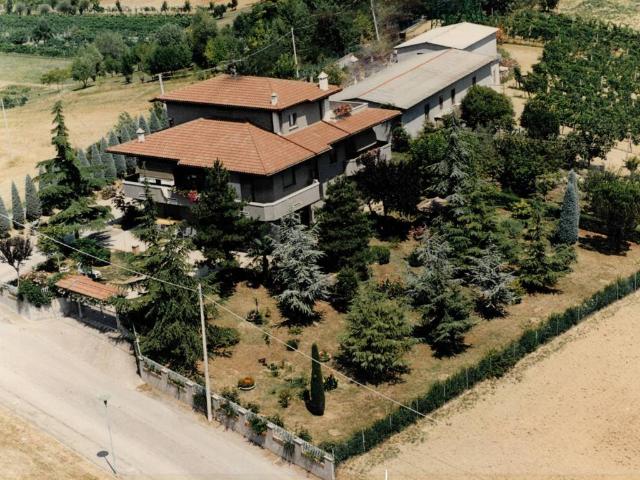 Villa Indipendente in vendita a Unione di comuni Valmarecchia, Santarcangelo Di