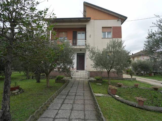 Villa Indipendente in vendita a Unione di comuni Valmarecchia, Santarcangelo Di