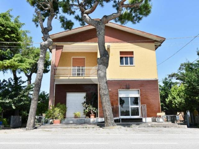 Villa Indipendente in vendita a Unione di comuni Valmarecchia, Santarcangelo Di