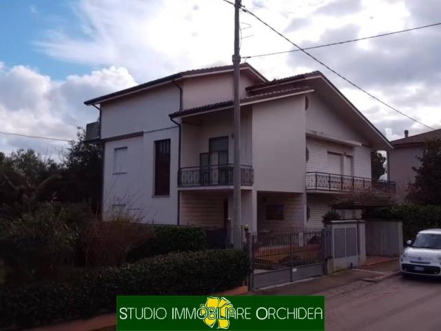 Villa Indipendente in vendita a Unione di comuni Valmarecchia, Santarcangelo Di