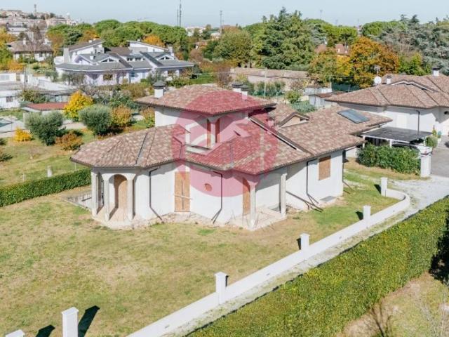 Villa Indipendente in vendita a Unione di comuni Valmarecchia, Santarcangelo Di