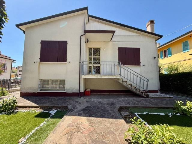 Villa Indipendente in vendita a Unione di comuni Valmarecchia, Santarcangelo Di