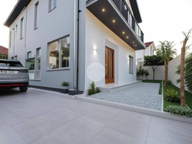 Villa Indipendente in vendita a Unione di comuni Valmarecchia, Santarcangelo Di