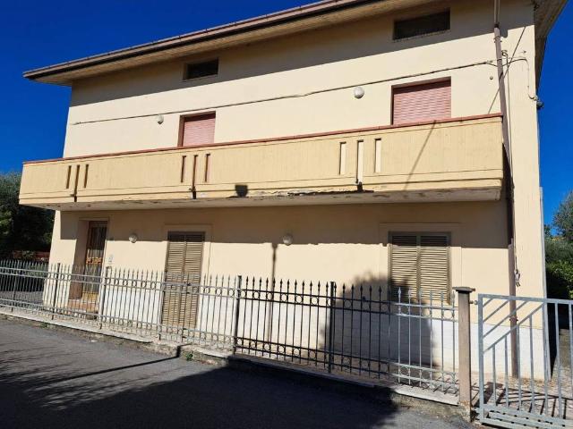 Villa Indipendente in vendita a Unione dei Comuni della Val Vibrata, Sant'egidioalla Vibrata