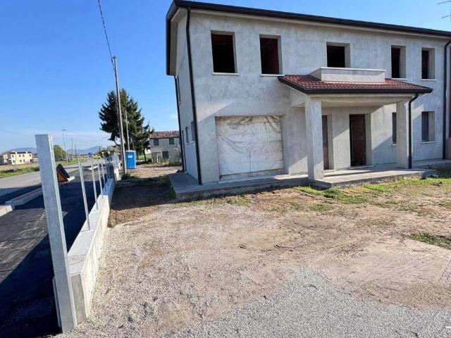 Villa Indipendente in vendita a Sant'elena, Veneto