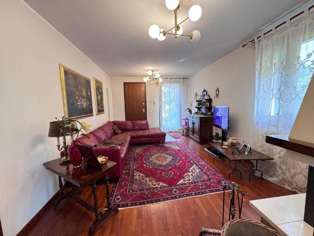 Villa Indipendente in vendita a Sant'elena, Veneto