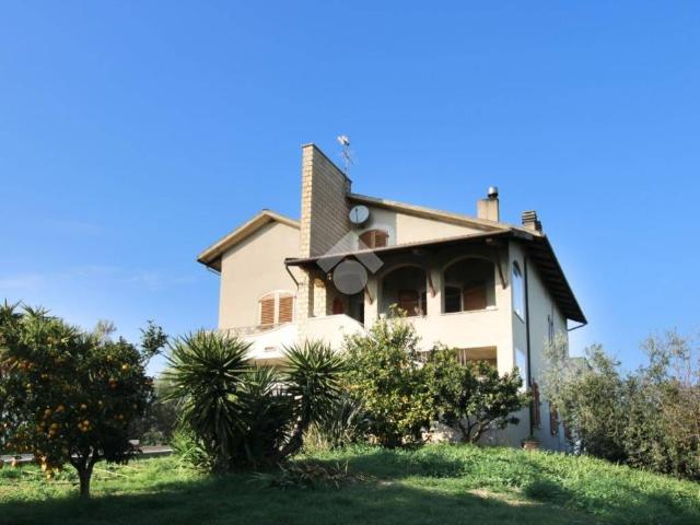 Villa Indipendente in vendita a Marche, Fermo