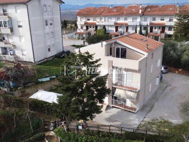 Villa Indipendente in vendita a Marche, Fermo