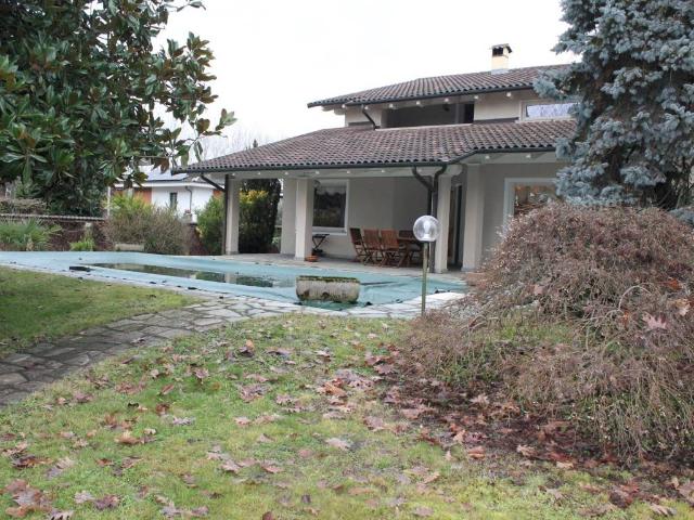 Villa Indipendente in vendita a Santena, Torino