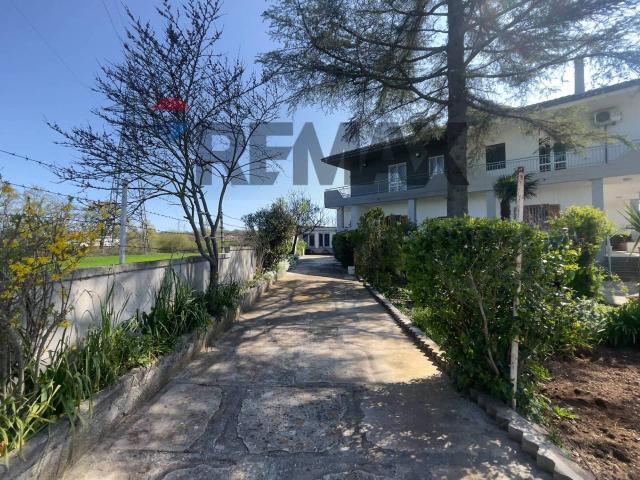 Villa Indipendente in vendita a Puglia, Bari