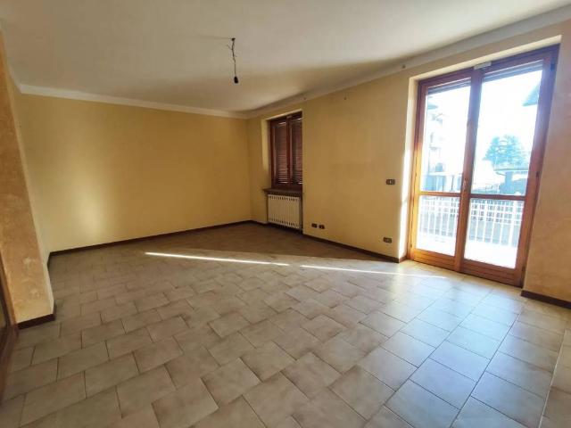 Villa Indipendente in vendita a Piemonte, Vercelli