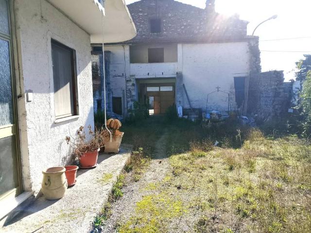 Villa Indipendente in vendita a Santi Cosma E Damiano, Lazio