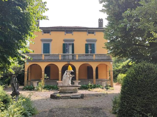 Villa Indipendente in vendita a Val d’Enza, Re