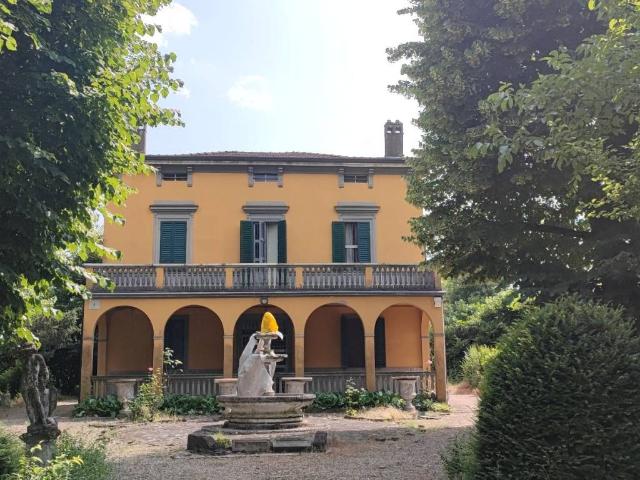 Villa Indipendente in vendita a Val d’Enza, Re