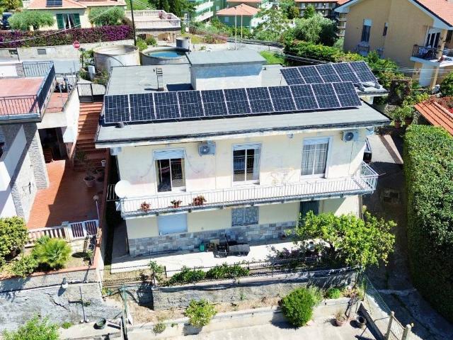 Villa Indipendente in vendita a Santo Stefano Al Mare, Liguria