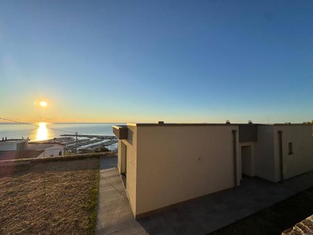 Villa Indipendente in vendita a Cavi, Santo Stefano Al Mare