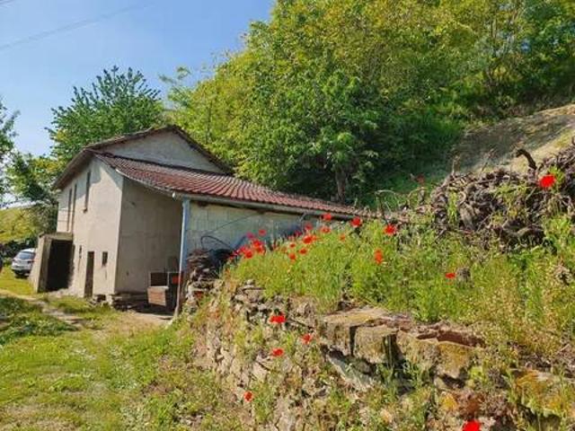 Villa Indipendente in vendita a Camo, Santo Stefano Belbo