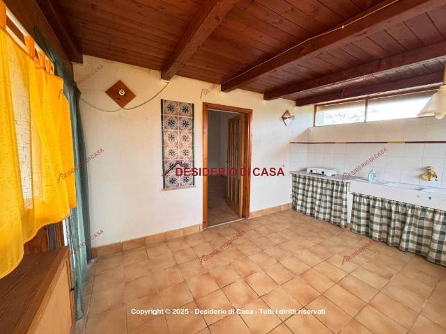 Villa Indipendente in vendita a Santo Stefano Di Camastra, Sicilia