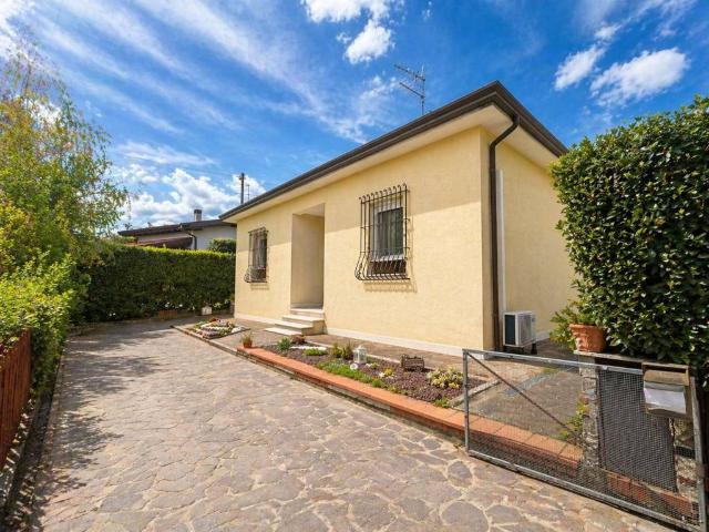 Villa Indipendente in vendita a Ponzano Magra, Santo Stefano Di Magra