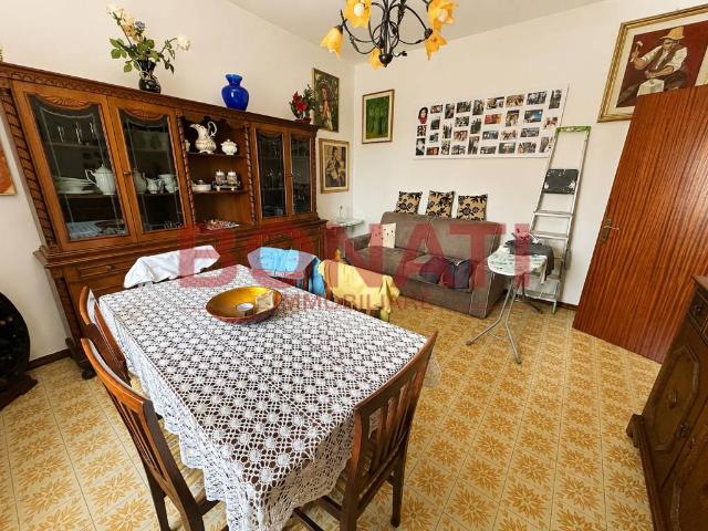 Villa Indipendente in vendita a Ponzano Magra, Santo Stefano Di Magra