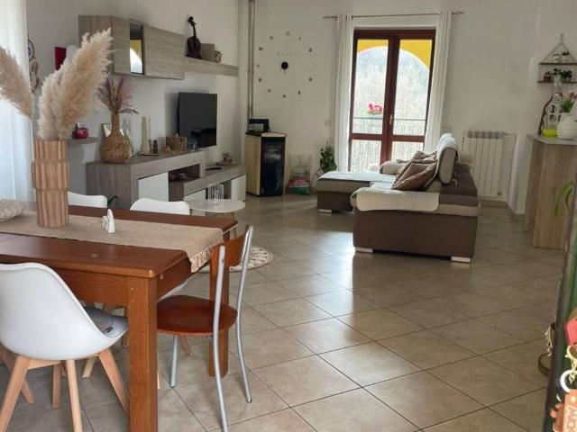 Villa Indipendente in vendita a Calabria, Cosenza