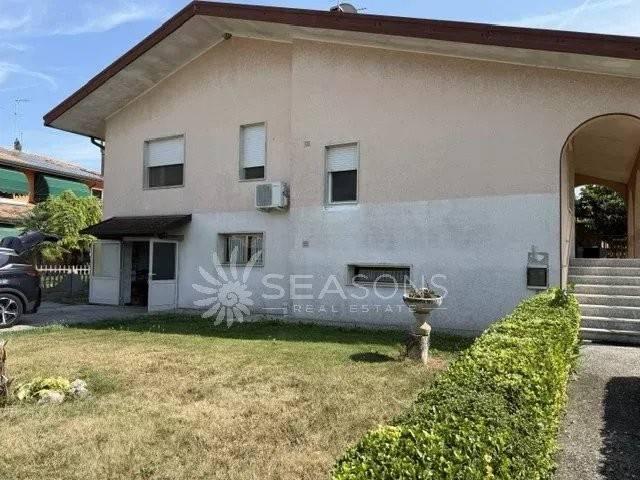 Villa Indipendente in vendita a La Salute di Livenza, San Stino di Livenza