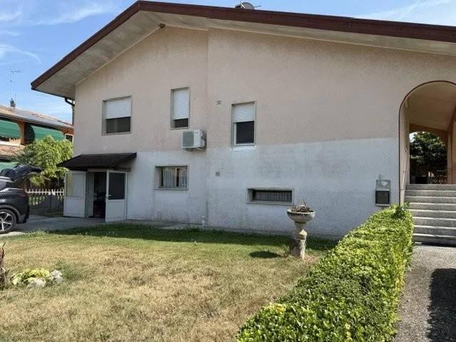 Villa Indipendente in vendita a San Stino di Livenza, La Salute Di Livenza