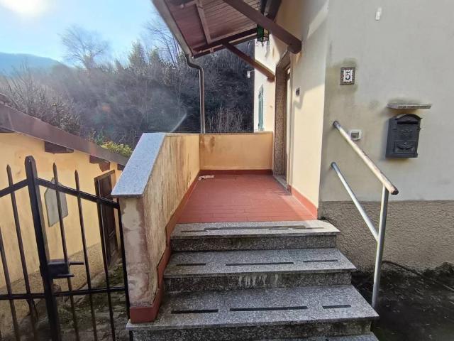 Villa Indipendente in vendita a Sant'olcese, Liguria