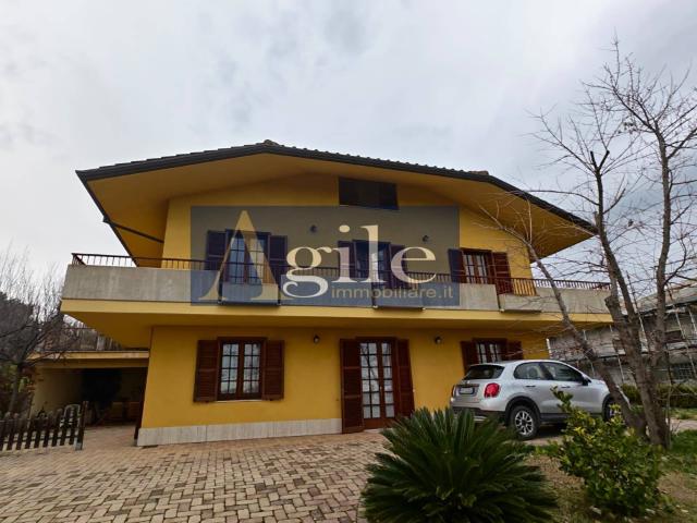 Villa Indipendente in vendita a Unione dei Comuni della Val Vibrata, Sant'omero