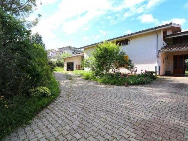 Villa Indipendente in vendita a Unione dei Comuni della Val Vibrata, Sant'omero