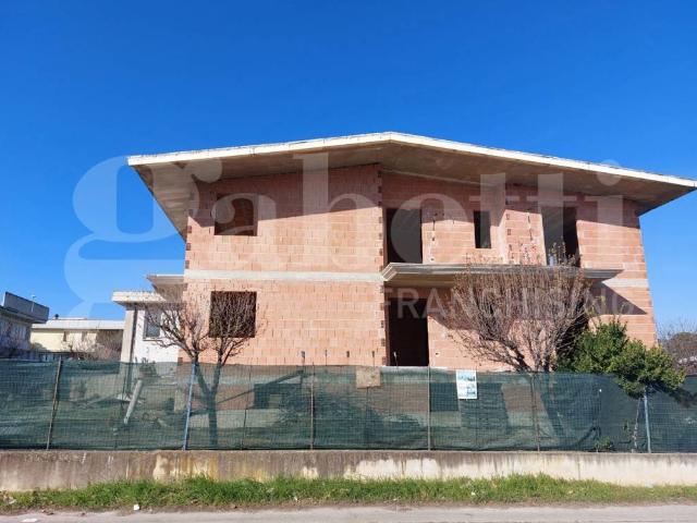 Villa Indipendente in vendita a Unione dei Comuni della Val Vibrata, Sant'omero