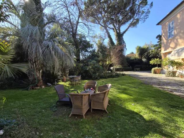 Villa Indipendente in vendita a Roma Capitale, Lazio