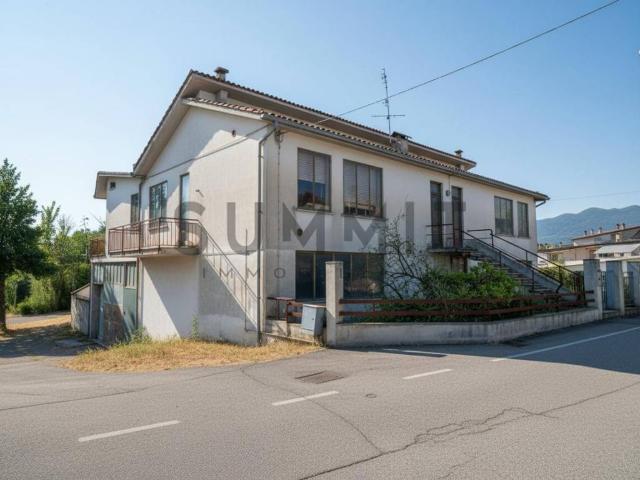 Villa Indipendente in vendita a Santorso, Veneto