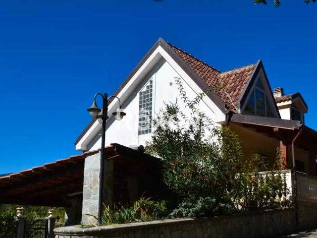 Villa Indipendente in vendita a Calabria, Cosenza
