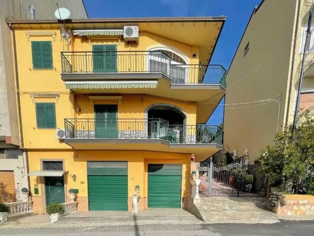 Villa Indipendente in vendita a Calabria, Cosenza