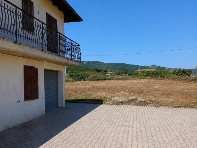 Villa Indipendente in vendita a Sarconi, Basilicata