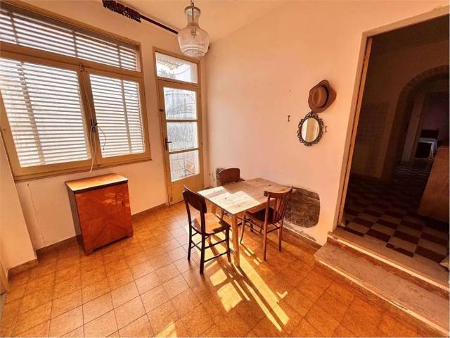 Villa Indipendente in vendita a Sardara, Sardigna/Sardegna