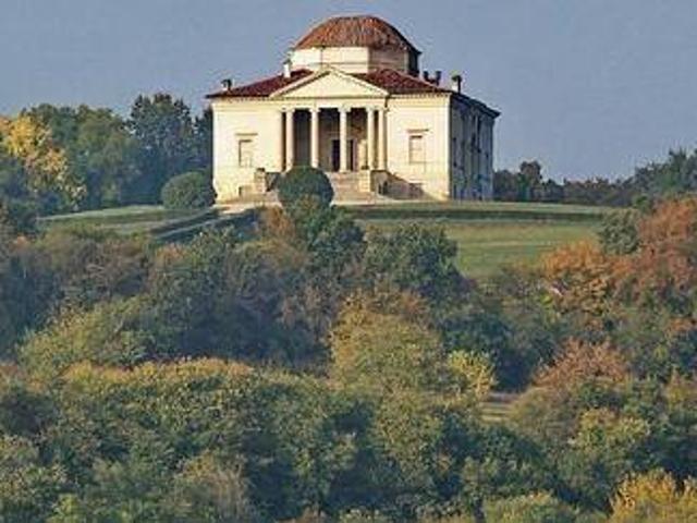 Villa Indipendente in vendita a Lonigo, Veneto