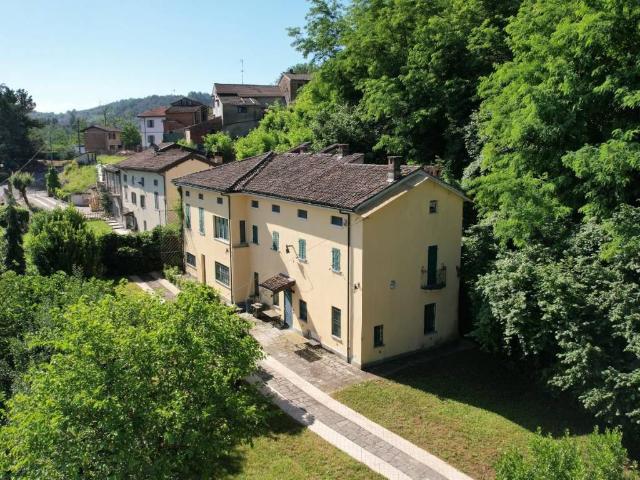 Villa Indipendente in vendita a Piemonte, Alessandria