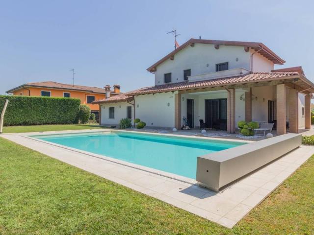 Villa Indipendente in vendita a Cascina Sito Nuovo, Sarmato