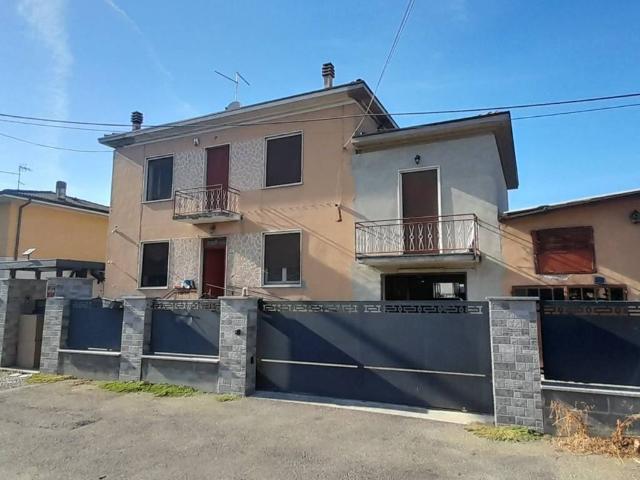 Villa Indipendente in vendita a Sarmato, Reggio Emilia