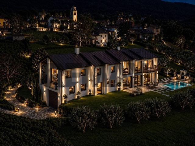 Villa Indipendente in vendita a Sarmede, Veneto