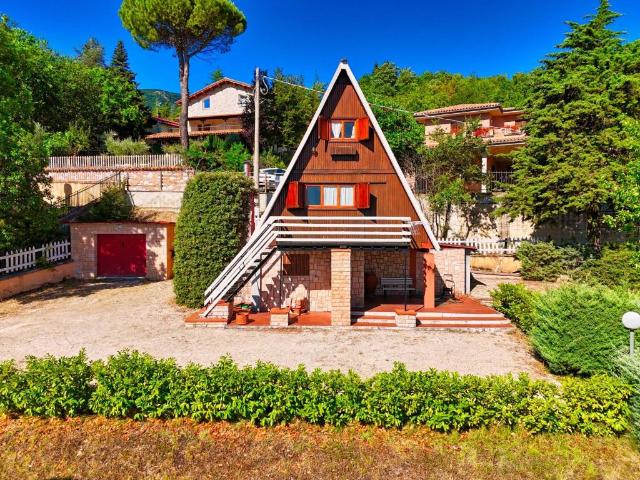 Villa Indipendente in vendita a Marche, Macerata